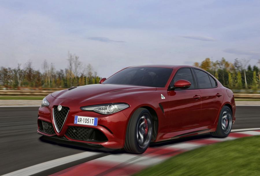  Alfa Romeo Giulia Quadrifoglio 2016 года  (WW) (фото 25 из 40)